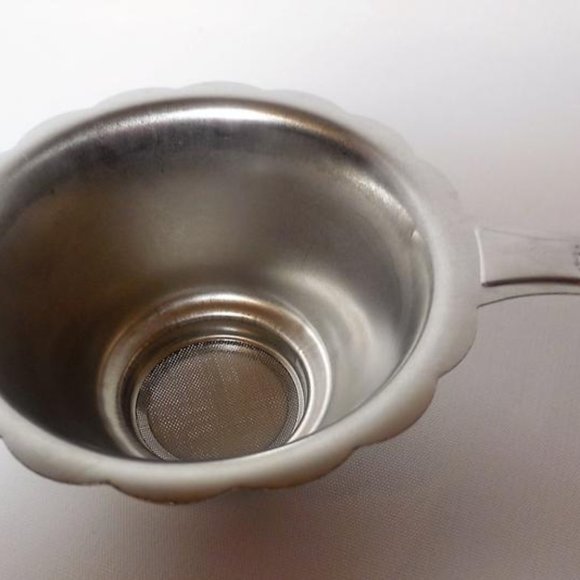 Vintage Tea Infuser Strainer Tea Accessory - Picture 2 of 5